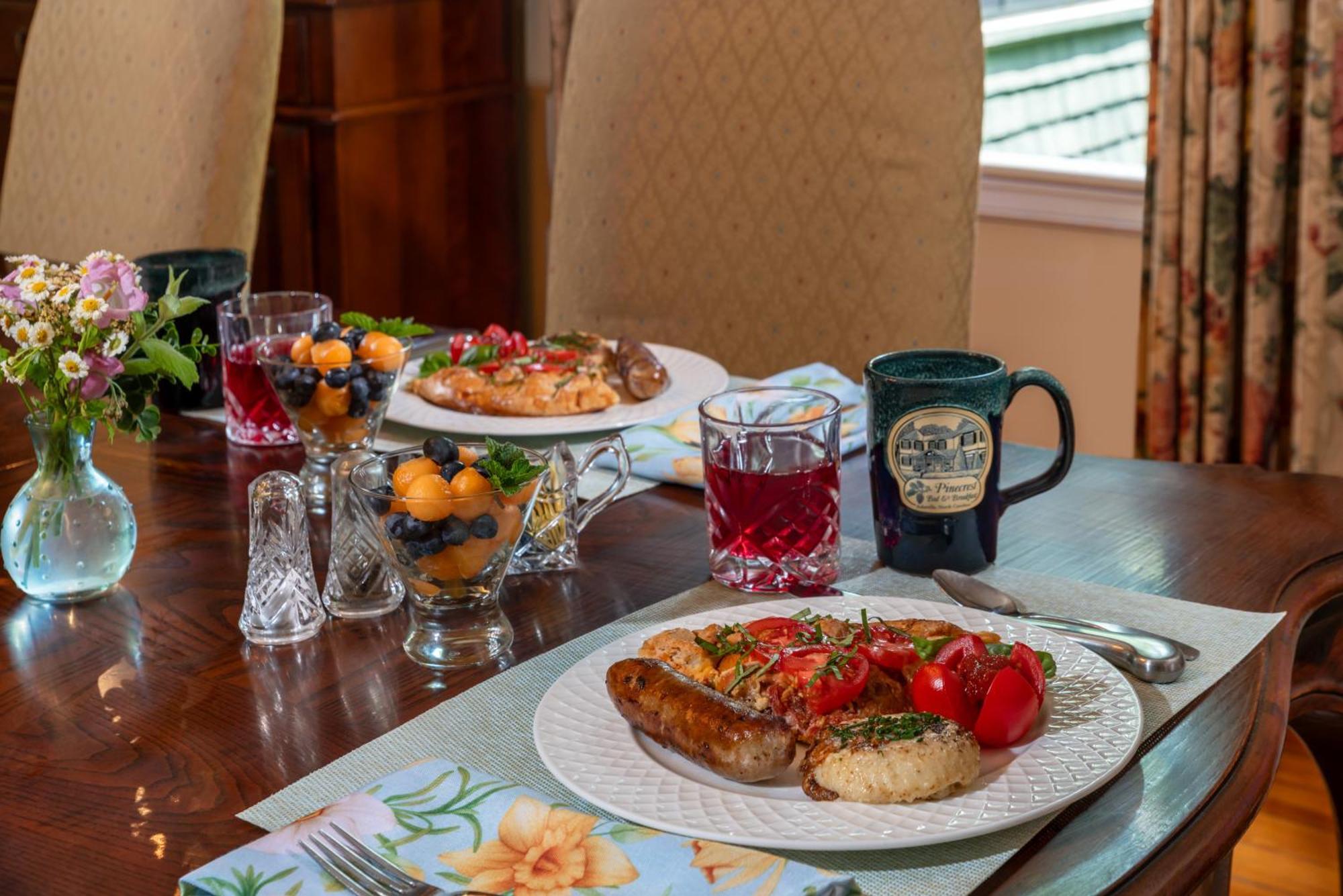 Pinecrest Bed & Breakfast Эшвилл Экстерьер фото