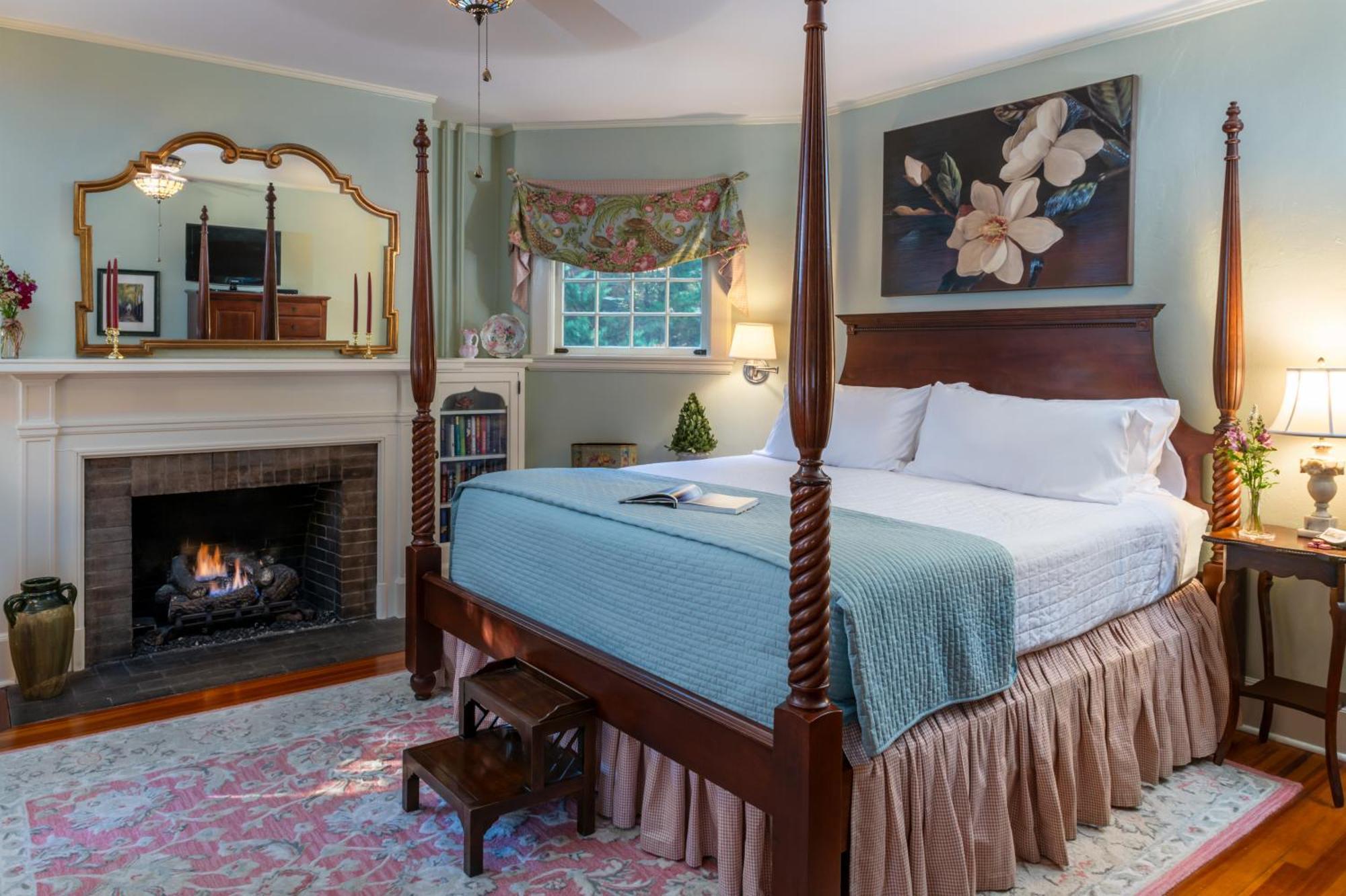 Pinecrest Bed & Breakfast Эшвилл Экстерьер фото